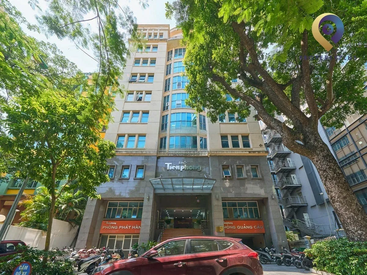 Toàn cảnh mặt ngoài tòa nhà Báo Tiền Phong trên phố Hồ Xuân Hương, Hà Nội.